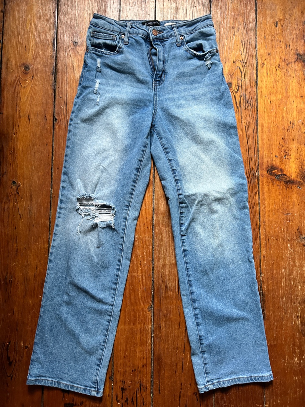 BCBGeneration Light Blue Distressed “Skater Straight” Jeans Size 7/28